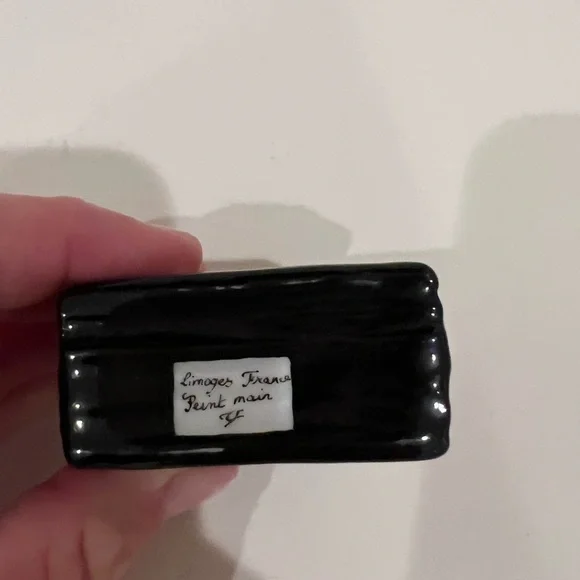 Limoges Box. In PERFECT condition. - Picture 2 of 4